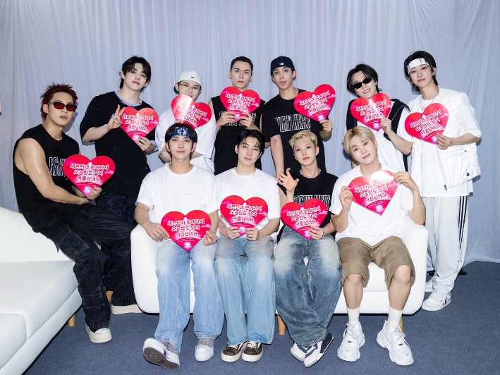 SEVENTEEN Rampungkan Tur Dunia 'RIGHT HERE' Bersama 1,03 Juta Penggemar