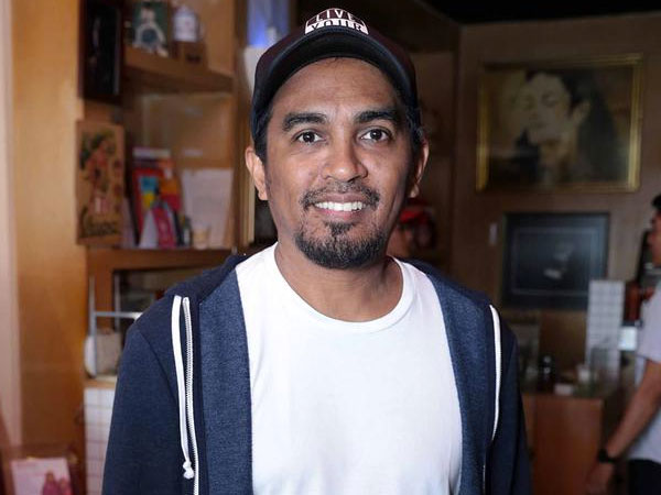 Video Merdunya Suara Glenn Fredly Nyanyikan Salawat 'Tholaal Badru' Jadi Viral