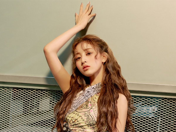 Jihyo TWICE Catat Angka Penjualan Album Tertinggi ke-3 oleh Solois Wanita