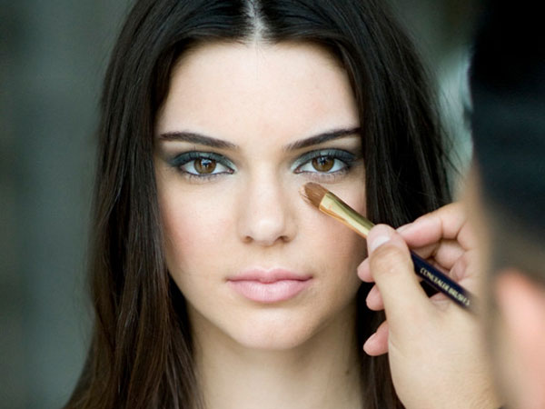 Kendall Jenner Terpilih Jadi Model Terbaru Estee Lauder!