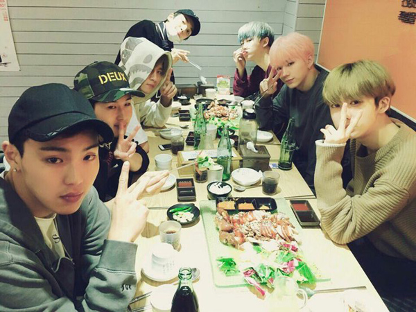 5 Makanan yang Dilarang Untuk Disantap Idola K-Pop Saat Masa Promosi