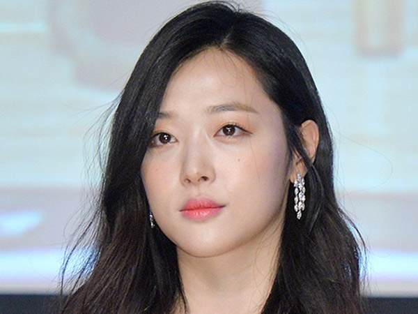 Duh, Adegan Dewasa Sulli Dalam Film 'Real' Bocor di Dunia Maya!