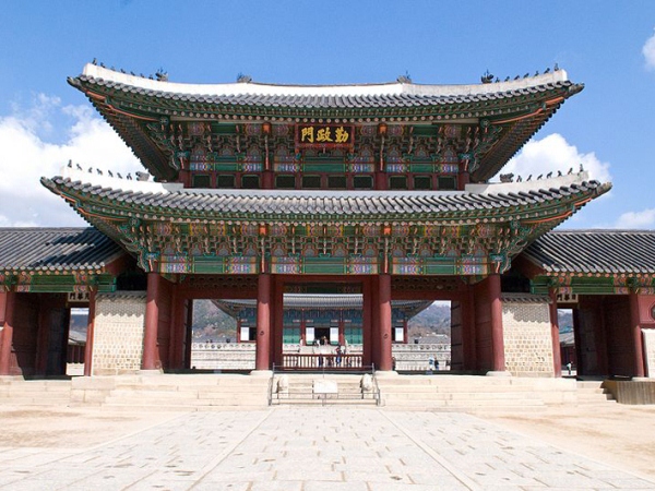 Jalan-jalan ke Berbagai Situs Bersejarah di Korea Selatan
