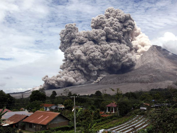 Diam-diam Gunung Sinabung Meletus Lagi, Warga: Sudah Biasa Setiap Hari