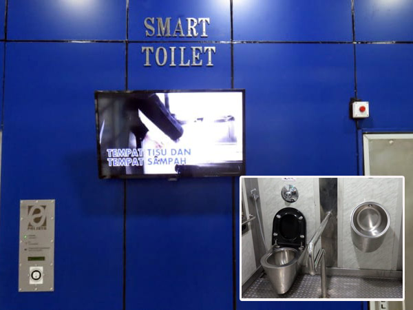 Kerennya Penampakan 'Smart Toilet' di Halte TransJakarta yang Baru Diresmikan Gubernur Djarot