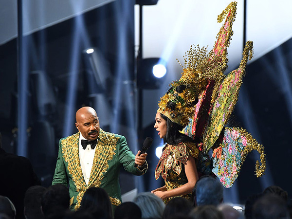 Terulang Lagi, Steve Harvey Salah Sebut Pemenang di Miss Universe 2019