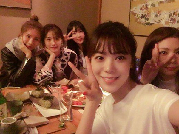 Lama Tidak Muncul, After School Pamer Kebersamaan di Ulang Tahun Raina