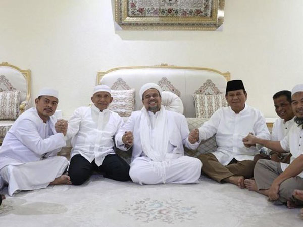 Penjelasan Instagram Soal Hilangnya Foto Prabowo-Amien Rais-Habib Rizieq di Media Sosial