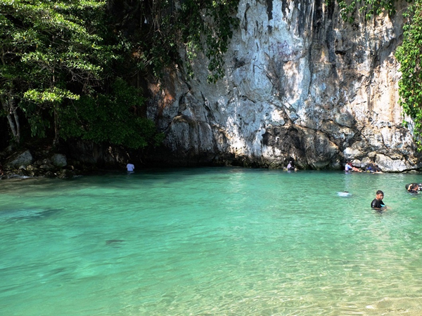 Sungai Terpendek di Dunia Ternyata Ada di Indonesia, Plus Mitos Soal Jodoh!