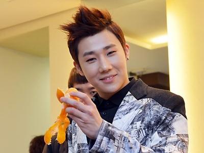 Sunggyu Infinite Cium Cinta Pertamanya Agar Tak Jadi Pindah Sekolah