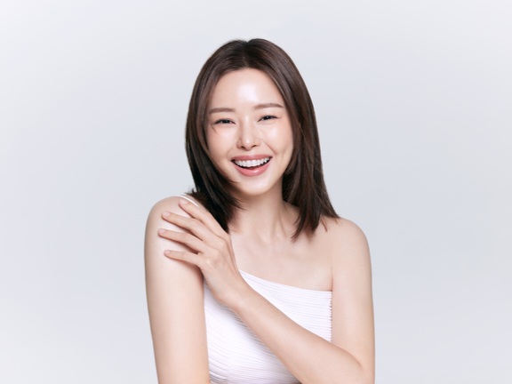 Lee Honey Bergabung dengan Agensi Byun Yo Han dan Uhm Tae Goo