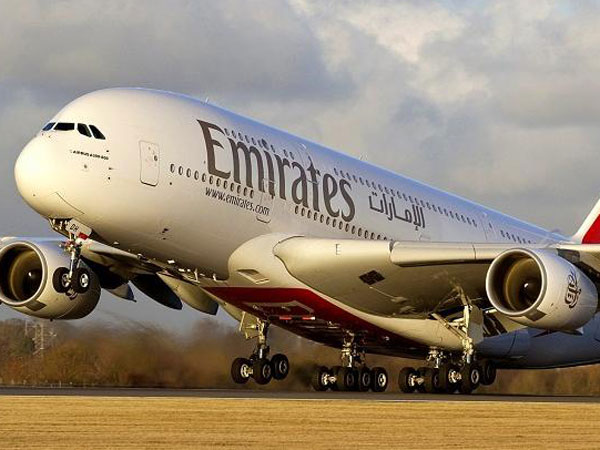 Pernyataan Resmi Pihak Emirates Soal Penumpang Sakit Massal di Pesawat Dubai-NewYork