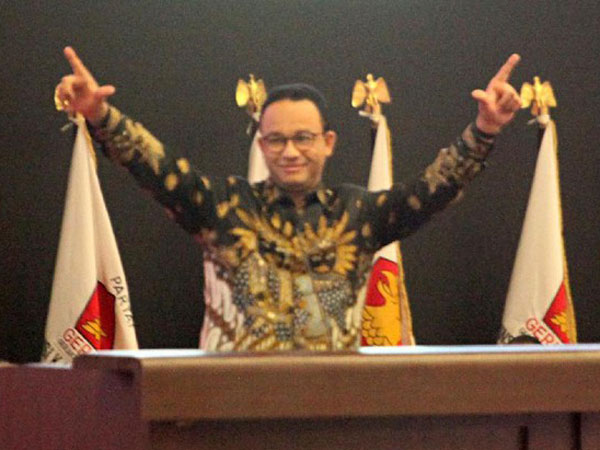 Mengapa Acungan Dua Jari Anies Baswedan di Konfrenas Gerindra Membuatnya Terancam 3 Tahun Penjara?