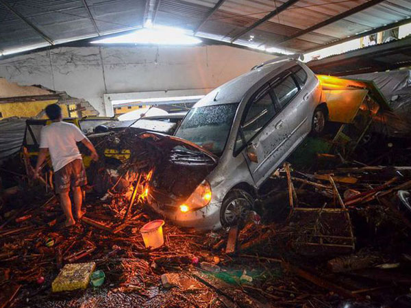 Penampakan Porak-Poranda Efek Banjir Bandang Cicaheum Bandung yang Jadi Viral