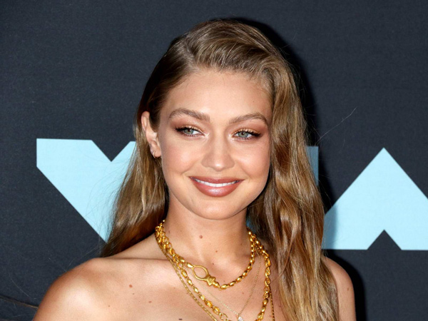 Gigi Hadid Perkenalkan Tyler Cameron sebagai Kekasih