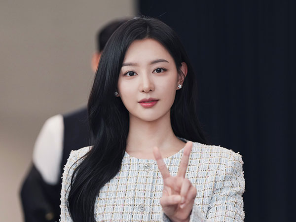 Kim Ji Won Umumkan Acara Fanmeeting Bulan Depan