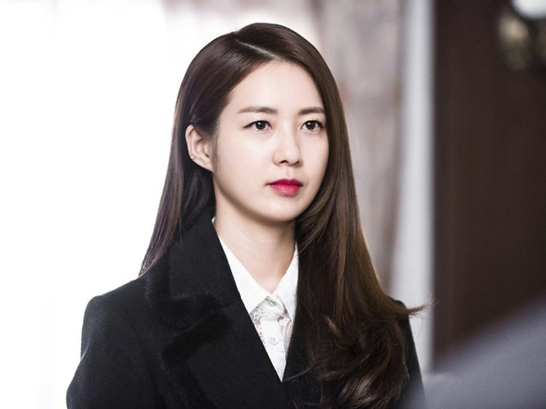 Lee Ye Won Dikabarkan Akan Bintangi Drama Korea Setelah 3 Tahun