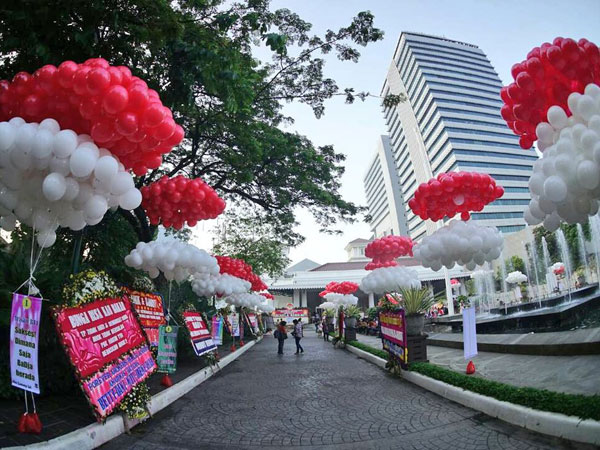 Pendukung Kirim 10.000 Balon Merah Putih untuk Ahok Jelang Vonis