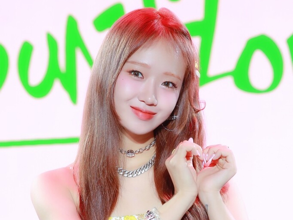 Choi Yoojung Weki Meki Ungkap Makna Album dan Harapan untuk Debut Solonnya