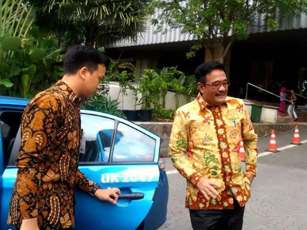 Kesan Djarot Saiful Soal Supir Taksi Perempuannya Demi Patuhi Instruksi Gubernur