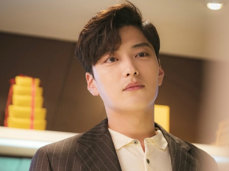 JTBC Rilis Foto Teaser Jang Seung Jo Untuk Drama 'Chocolate'