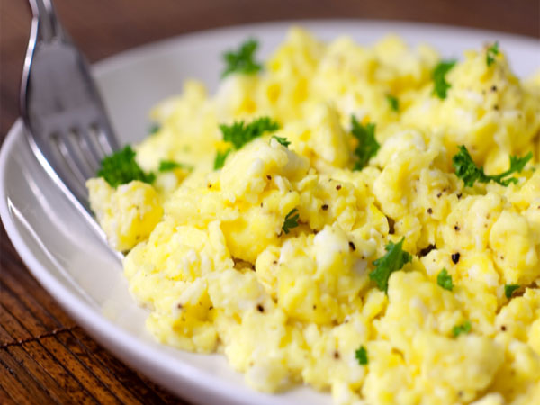 Trik Membuat Scrambled Egg ala Chef Terkenal dan Kontroversial Gordon Ramsay