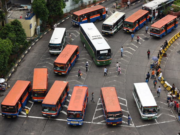 Mulai Besok, Tarif Angkutan Umum dan Taksi di Jakarta Turun