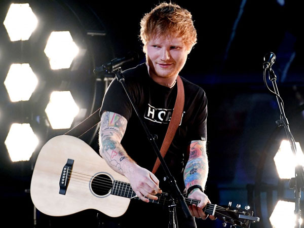 Sebelum Terkenal, Ed Sheeran Pernah Numpang Tinggal di Rumah Aktor Ini