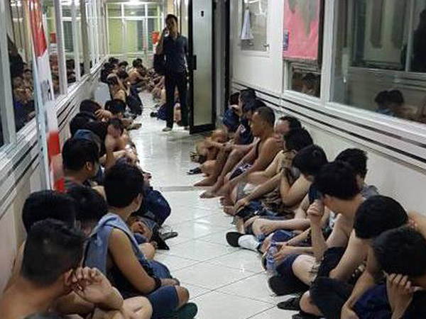 Polisi Gerebek 141 Gay di Acara Pesta Seks Homoseksual 'The Wild One' Kelapa Gading