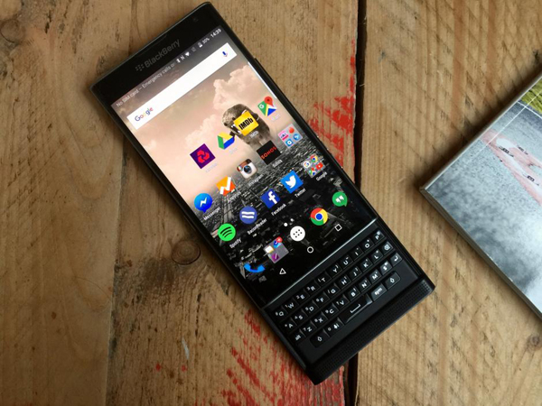 Setelah Priv, Blackberry Akan Jual Ponsel Android Kelas Menengah Tahun 2016