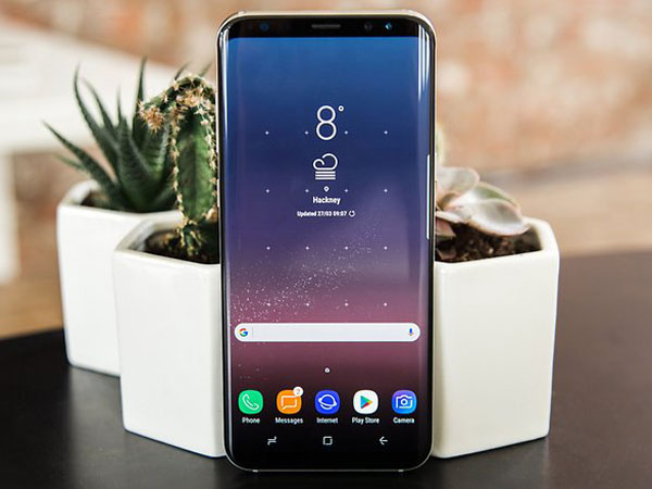 Tak Hanya Kiri dan Kanan, Samsung Bakal Buat 4 Sisi Galaxy S9 Melengkung?