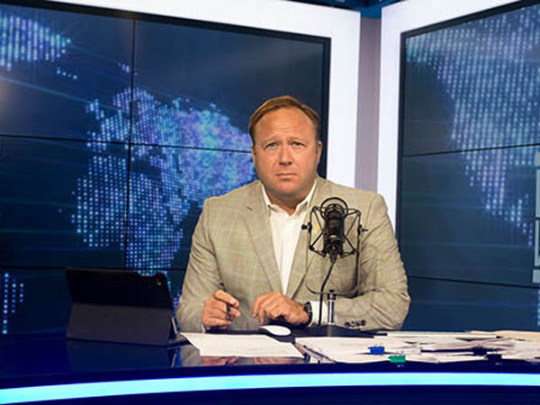 Inilah Alasan Mengapa Alex Jones Diblokir YouTube, Facebook, Apple Hingga Spotify