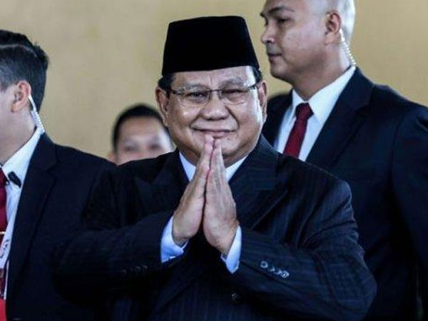 Fakta Mengejutkan Terbaru Menhan Prabowo: Tak Ambil Gaji hingga Renovasi Ruang Kerja Pakai Uang Sendiri!