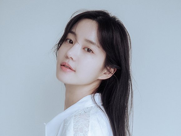 Lee Yoo Bi Resmi Bergabung dengan Agensi Baru