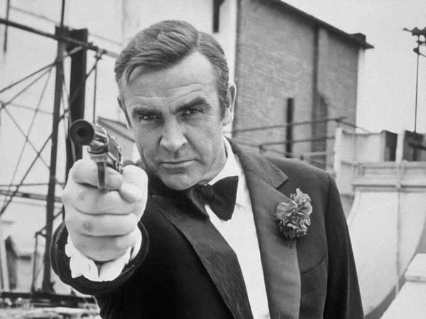 Pistol Pertama James Bond Terjual Rp 3,6 Miliar