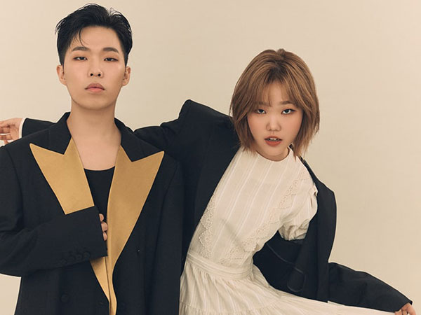 Agensi Ungkap Rencana Comeback AKMU yang Bertahap Hingga Akhir Tahun