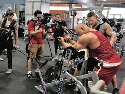 Generation Iron, Film Arnold Ungkap Kehidupan Binaragawan