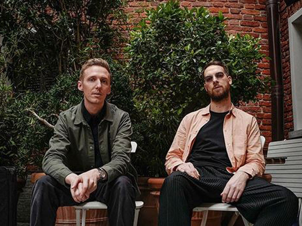 Honne Posting Video Gempi Nyanyi 'Location Unknown', Siap Ketemuan di Indonesia?