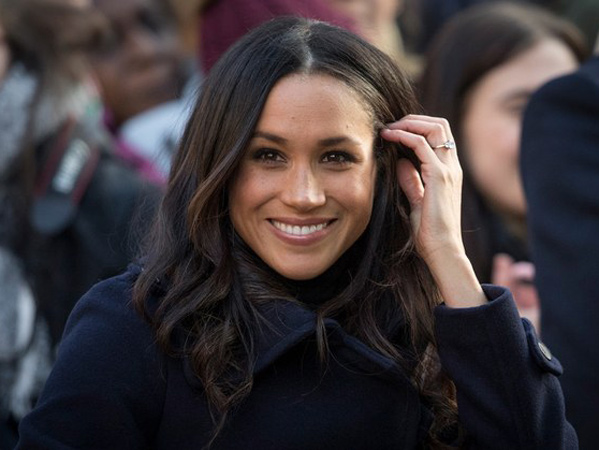 Tas yang Dipakai Meghan Markle ini Sold Out dalam Waktu 11 Menit!