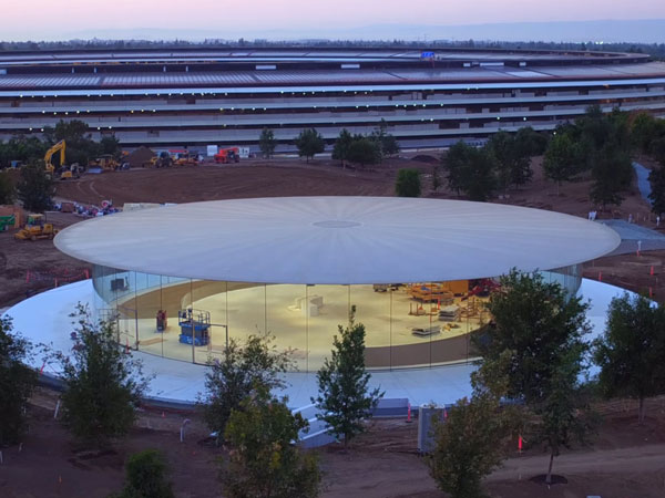 Megahnya Steve Jobs Theater di Markas Baru Apple yang Jadi Tempat Lahir iPhone 8