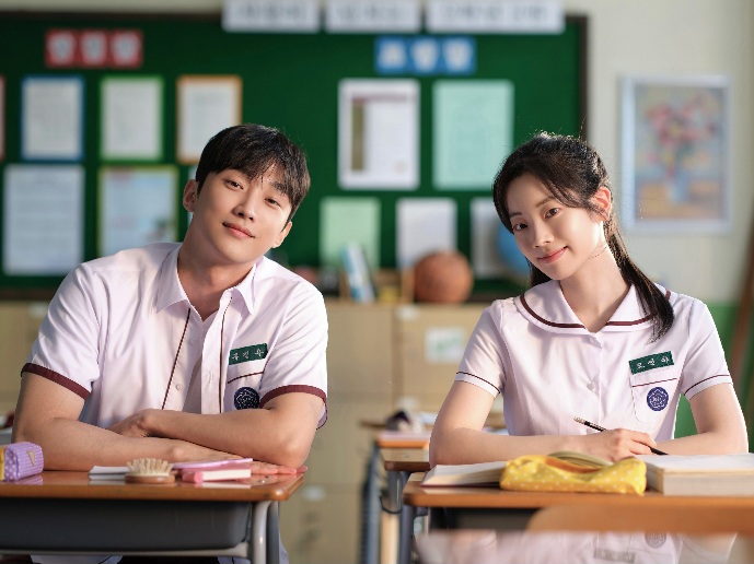 Jinyoung dan Dahyun Dijadwalkan Kunjungi Indonesia untuk Promosi Film 'You Are the Apple of My Eye'