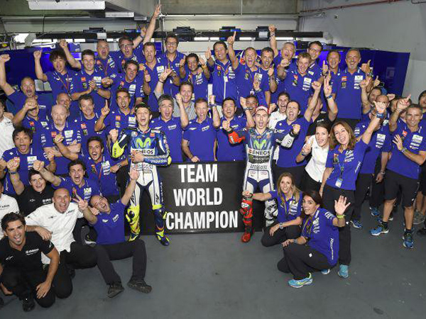 Masih Tersisa 4 Balapan, Movistar Yamaha Pastikan Gelar Juara Tim Dunia MotoGP 2015