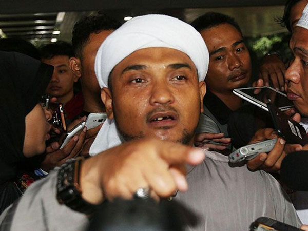 Ini Penjelasan Habib Novel Perihal Tulisan 'Fitsa Hats'