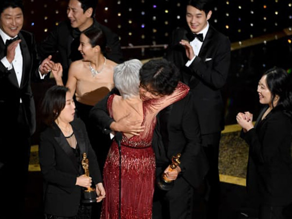 Parasite Torehkan Sejarah Jadi Film Asia Pertama Menang Best Picture #Oscars