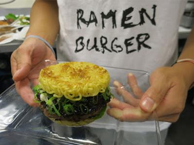 Nyaaam, Mau Coba Ramen Unik Berbentuk Burger?