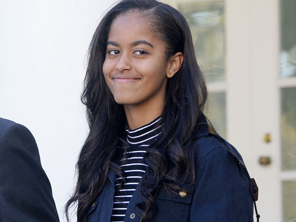 Didampingi Pengawal, Malia Obama Asyik Berpesta di Festival Musik Populer Chicago