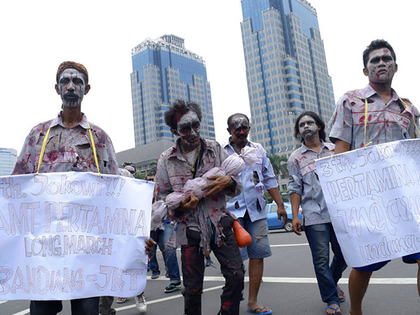 Menuntut Diperhatikan Nasibnya, Puluhan 'Zombie' Long March ke Istana Negara