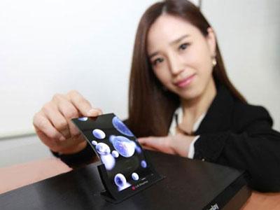 LG Z, Sosok Smartphone Layar Fleksibel yang Bisa Ditekuk