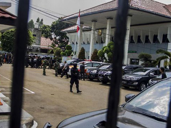 Terdengar Dentuman di Sidang Tertuntut Hukuman Mati Teroris Aman Abdurrahman