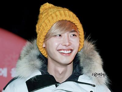 Duh, Lee Jong Suk Juga Ikut Terserang Flu Babi!